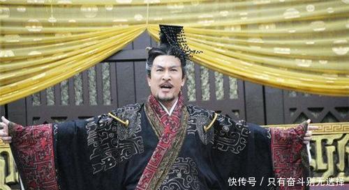 罢官|此人想入非非在皇上面前罢官, 皇上赶忙拦住不让走, 偏偏不敢杀他!