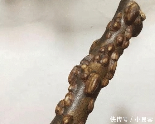 "啥叫文玩硬汉?不管多虐手,说盘就盘"