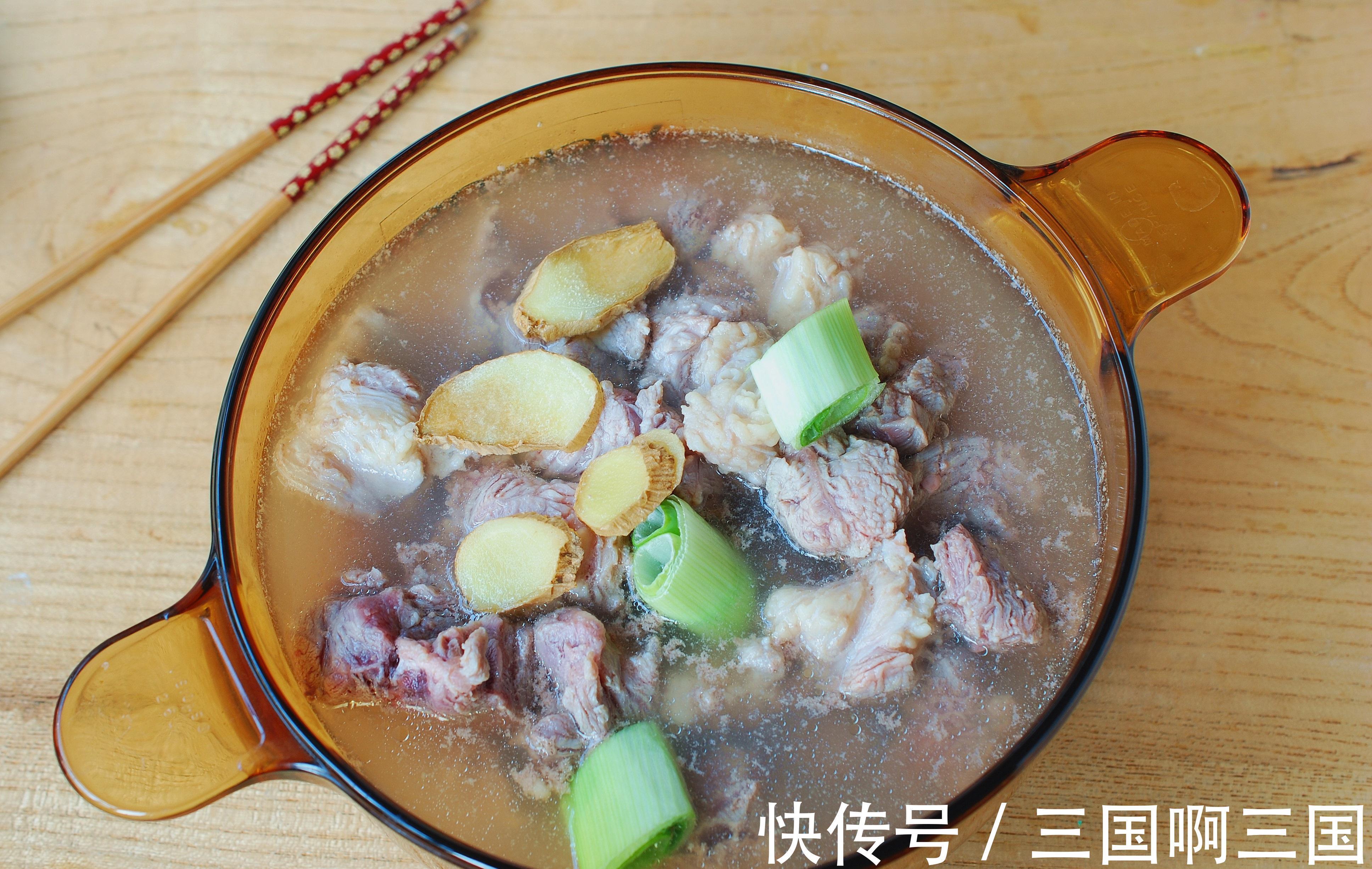 炖牛肉加水就错了,跟着厨师长做红烧牛腩,软嫩不腥,真香啊!