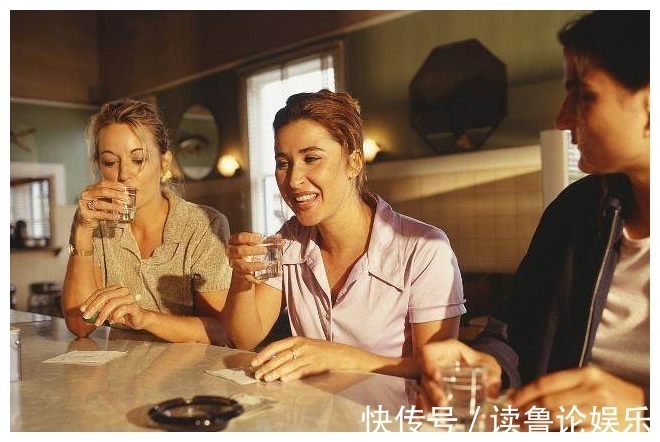桃花味|爱喝酒的人注意,这样喝酒,既过瘾又养生,你肝脏还会“感激”你