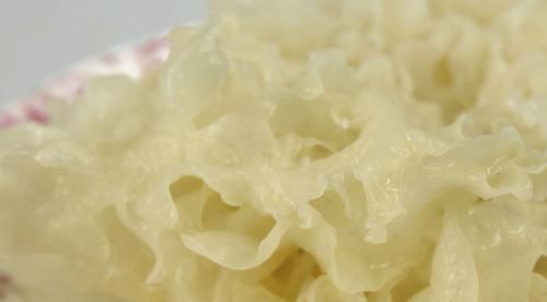 柿子|中年人推荐多吃3种食物，美容养颜、滋润肌肤，好处多多！