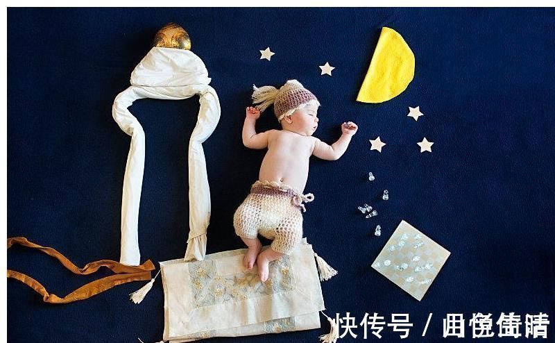 坐便器|急着给宝宝“戒”尿不湿?心急吃不了热豆腐!这个年纪戒才最好