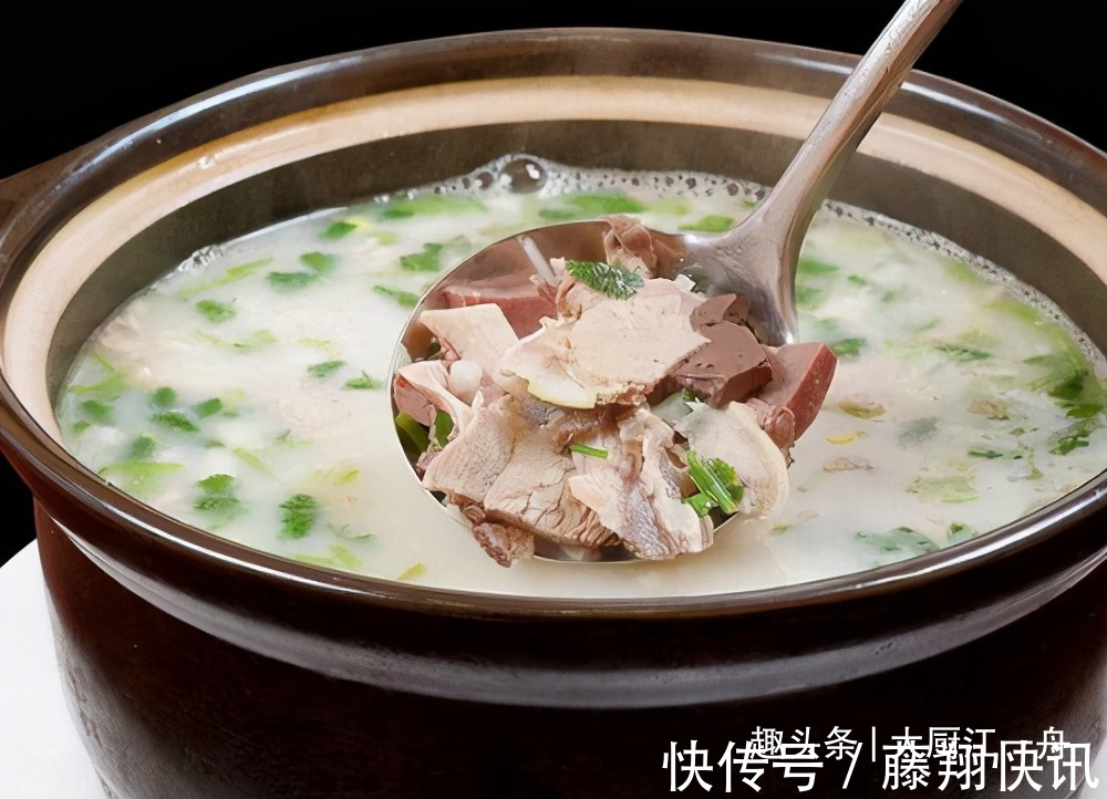 羊肉汤|炖羊肉可别想得多么复杂！只需2种香料，羊肉不膻也不腥，真香