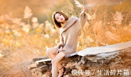 篱边|黄花不解痴人意,瘦尽相思瘦尽秋;七律九首,泪痕浅浅怎堪收