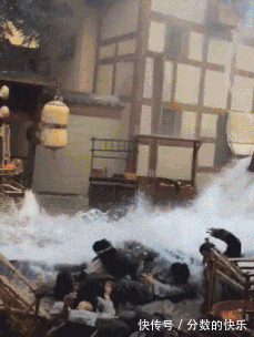 |搞笑GIF：小姐姐别走，我带你旅游去