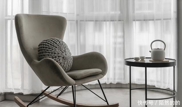 收纳|越来越多人放弃电视墙,学他家打一排柜子,美观实用两不误!聪明!