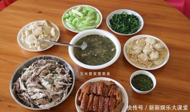 娘家午餐，大家齐动手，做一桌美味的午餐，父母开心，全家乐融融