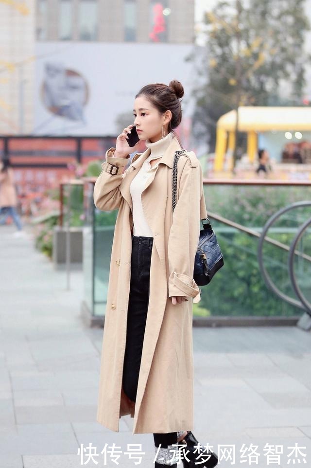 服饰|优雅女性用简约的外套搭配服饰,不显臃肿又显气质,很有时尚气息