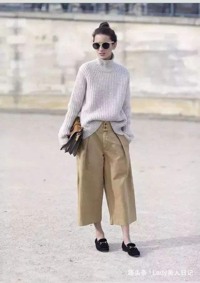 毛衣 阔腿裤搭配上衣怎么出彩配大衣气质出众,配羽绒服秒变小甜美