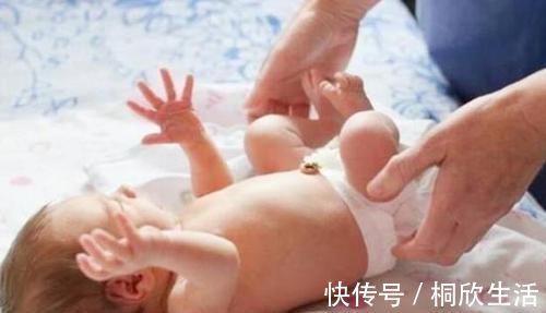 妈妈|婴儿的这8种反射，6个月内基本会消失，若缺乏可能是'脑损伤'