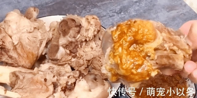 天冷了，这肉要多吃，比排骨便宜，比牛羊肉温和，炖上一锅太馋人