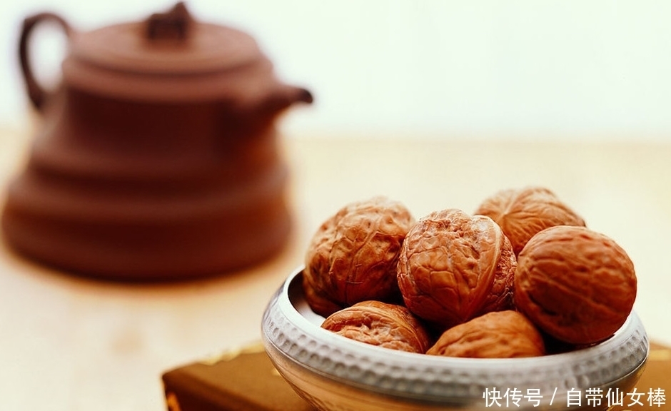文玩核桃|文玩核桃的四个死穴你知道是什么吗?千万要注意了!