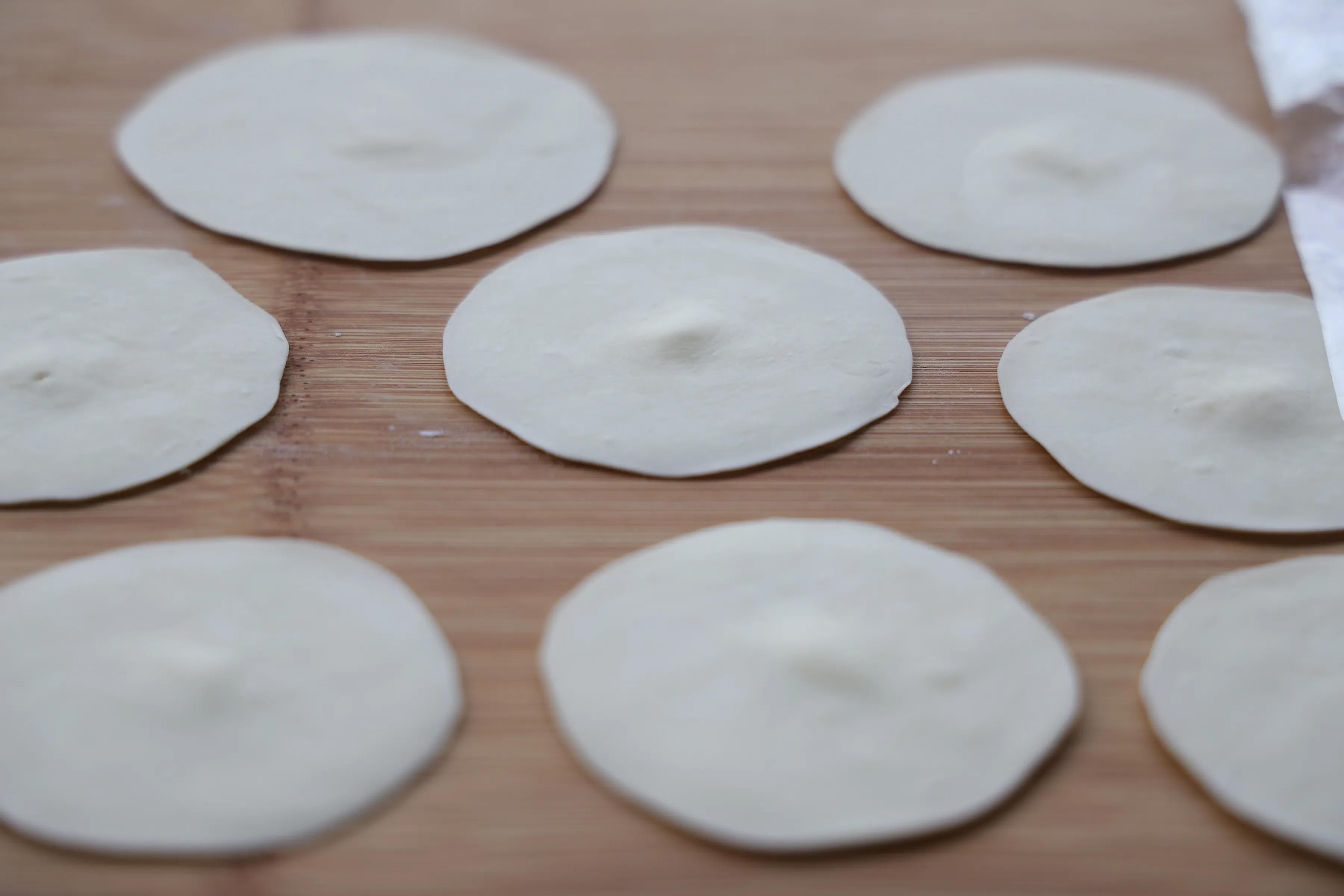 大雪将至，没有什么比一碗酸汤水饺更过瘾，酸辣爽口更开胃，超赞