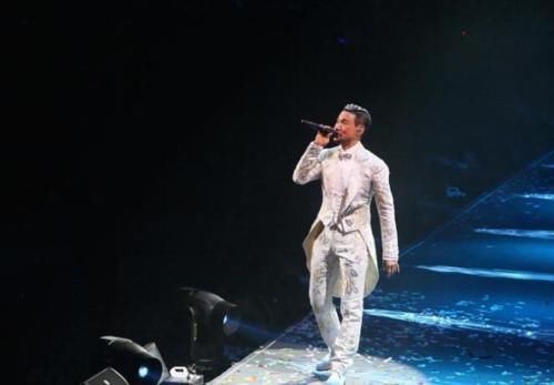 他多次拒绝《歌手》邀请，并非在乎输赢，而是没有一丝兴趣