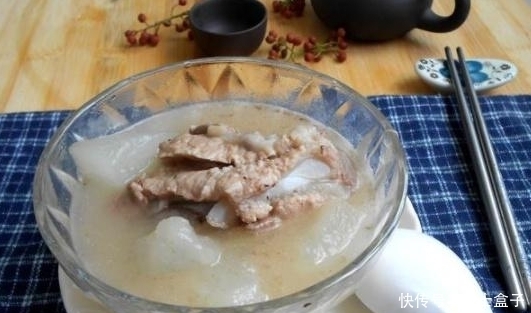 加水|不管炖什么骨头汤,万万不可直接加水炖,牢记这2步,汤更香更浓