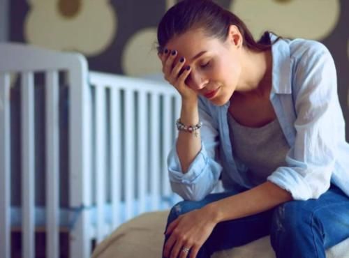 娘家|为什么出嫁女不能回娘家坐月子？不是迷信是事实，听了挺难过