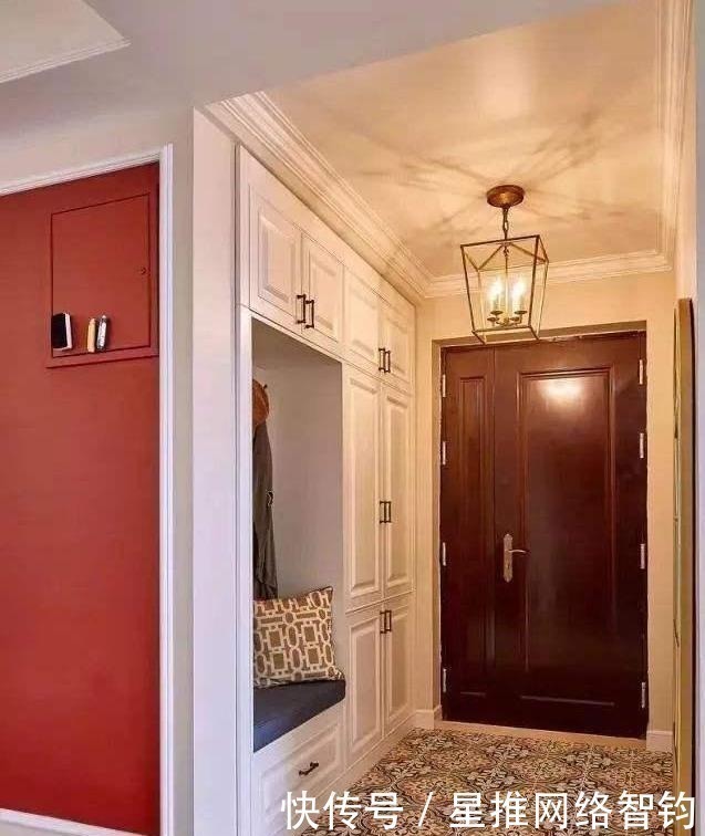 实用|原来的玄关设计已经过时了,现在人们都这么装,玄关+鞋凳,实用