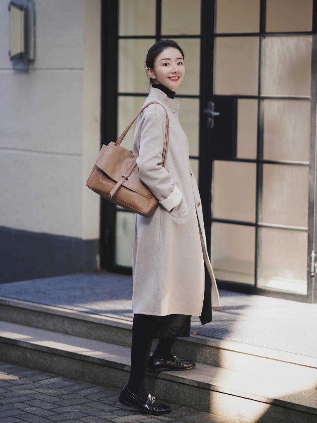 半裙 冬天半裙如何搭?半裙新穿法,简直太高级了,聪明的你学了变更漂亮