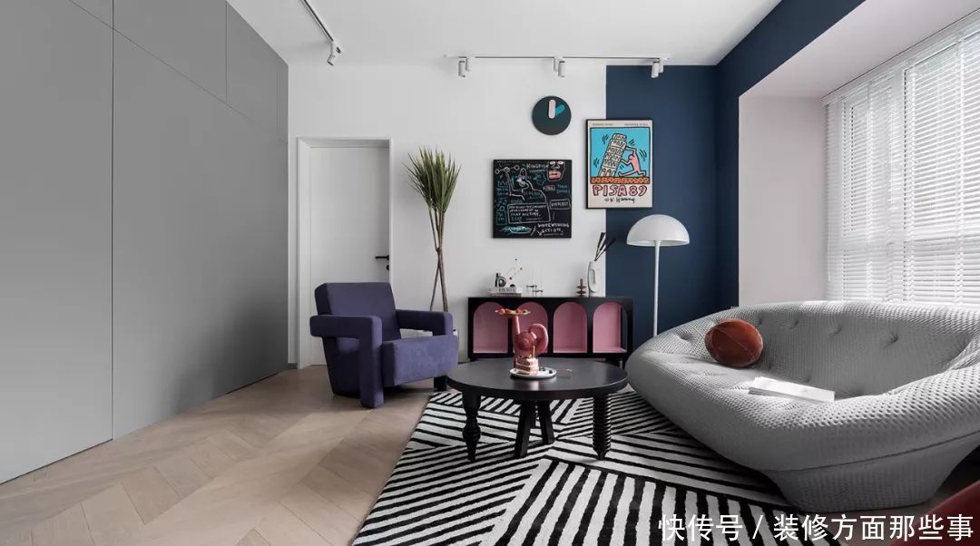 三居|90平个性三居装修,这样的隐形门设计,还是头一次见!