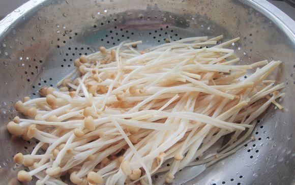 金针菇|木耳和它是绝配,吃一次相当于给肠道做个大扫除,不懂就亏了