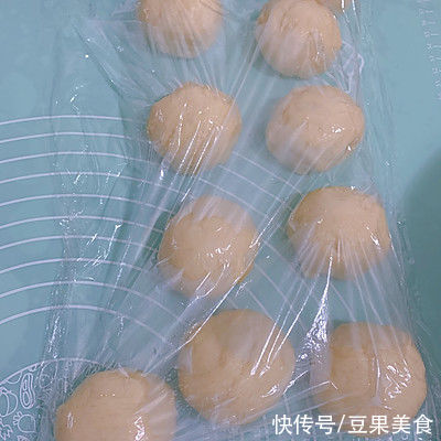 色拉酱|芝士火腿面包一出锅，方圆十里都飘香