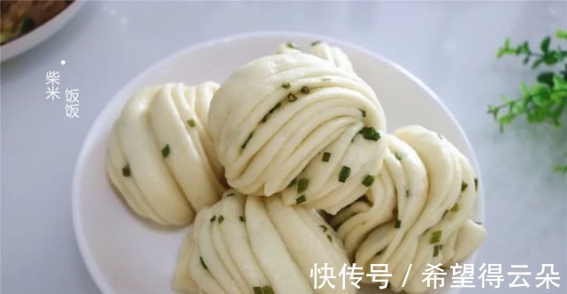好吃|做花卷，这个方法很简单，筷子一拧一压，层次分明，香软好吃！