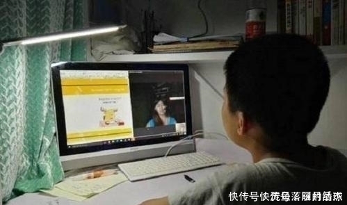 蹭网|房主为防蹭网换了密码,第二天发现门上贴了“纸条”,瞬间被感动