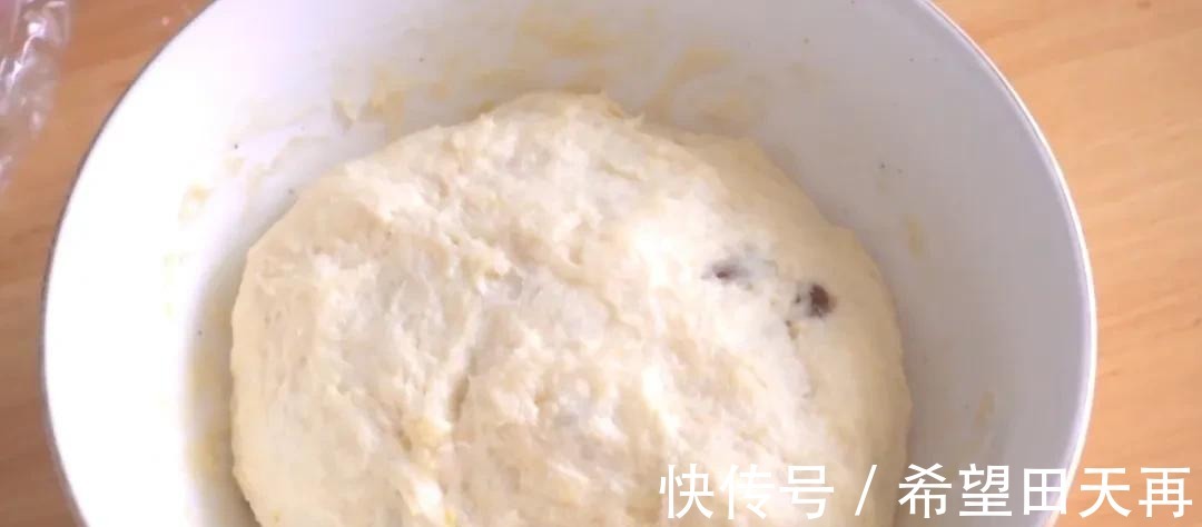 没有厨师机，没有高筋面粉，如何做出松软的面包！