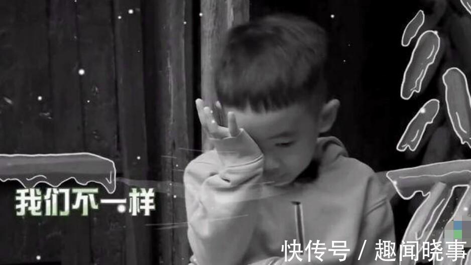 刘畊宏晒爸爸5聚会照,春哥一手抱Jasper一手抱小泡芙