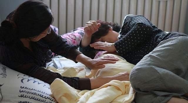 婆婆|“别让亲妈照顾自己坐月子”,90后新手宝妈的话,引起网友共鸣