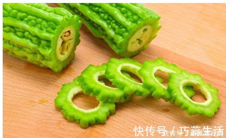 含有|血液粘稠的“稀释药”找到了,每天吃一点,净化血液,血栓不来扰