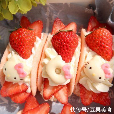  火爆全网草莓抱抱卷，颜值爆表巨好吃