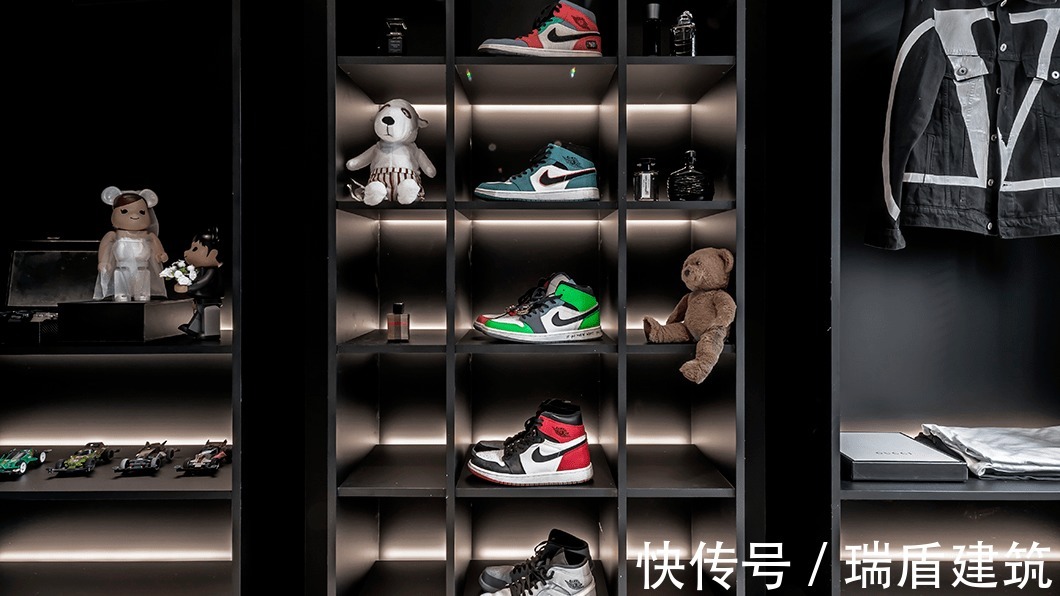 水泥板|120㎡简约高级黑，这样设计超有范！