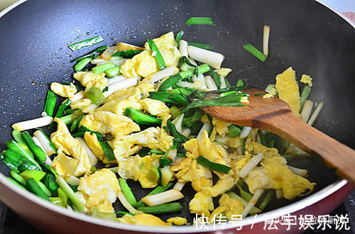 蒜黄|“天然青霉素”找到,5块钱一斤,三天两头吃,给身体杀杀菌