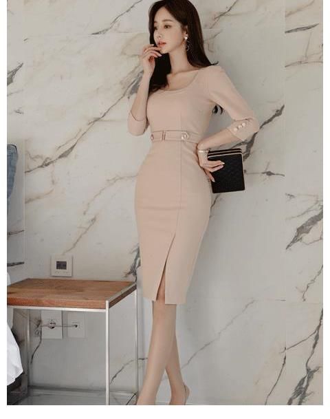 春桃|女神孙允珠高清时尚搭配（233）春桃杨妃淡粉雨溪烟树包臀裙