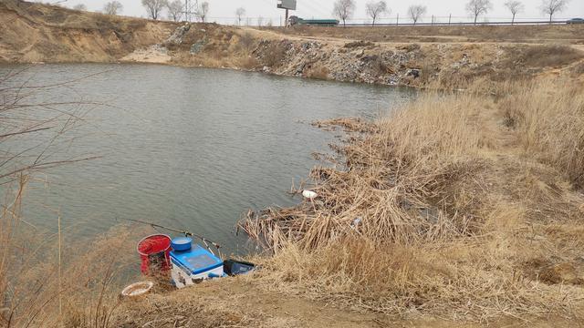 晚秋钓鱼，三种钓位不下竿，三种天气不钓鱼，这种天气能爆护。