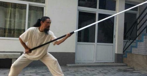 排行榜!三大绝世宝刀排行榜,中国有两把上榜,一刀能破30层甲