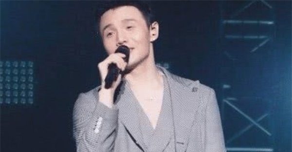 6年前被劉歡淘汰的歌手,現(xiàn)在卻成了《好聲音》最年輕的導師