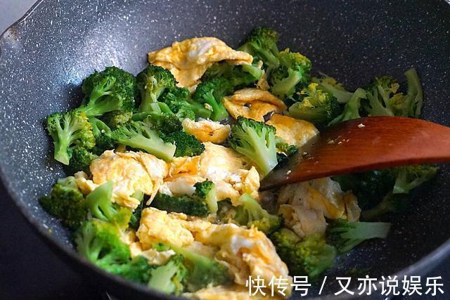 这菜被誉为“蔬菜皇冠”，孩子和老人常吃记忆好，大家快来看看吧