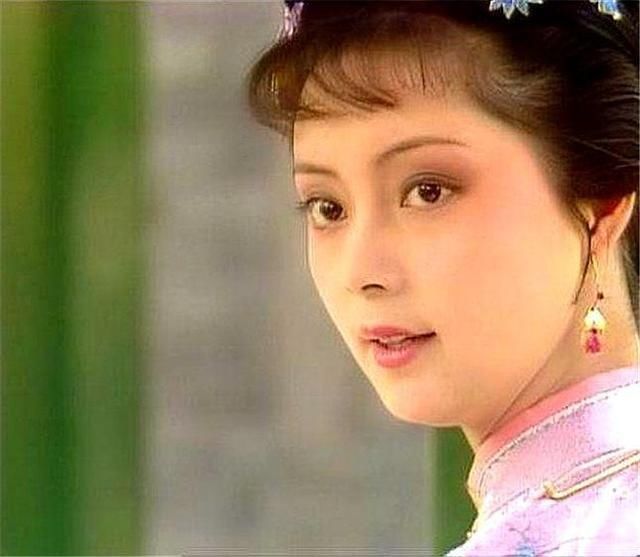 红楼梦|红楼梦难怪宝钗在贾府如此简朴,你看她安的什么心、在效仿谁