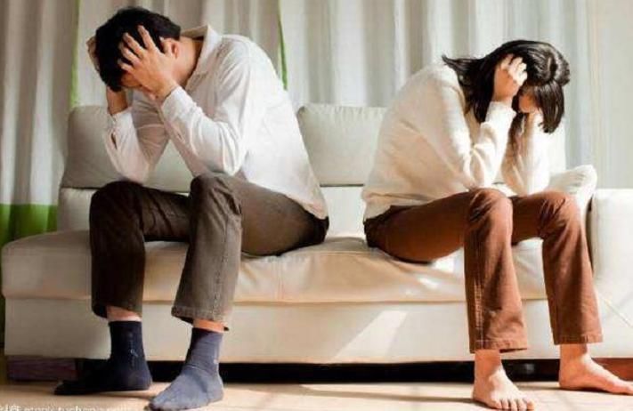 宝宝|亲姐妹同时生宝宝，两个娃长相犹如双胞胎，得知真相姐妹拒绝来往