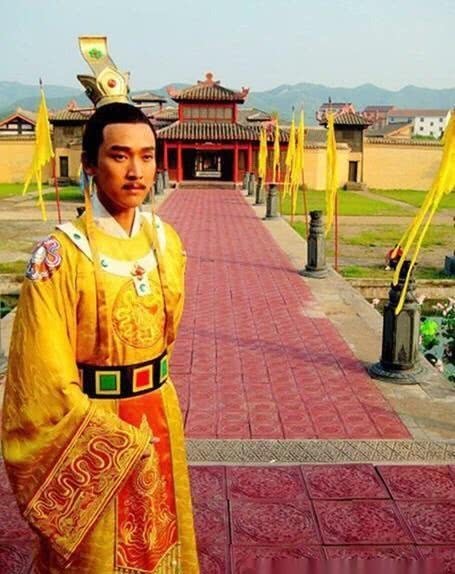 改姓阮|9600多万人口的国家,4000多万人一个姓,只因一个政策