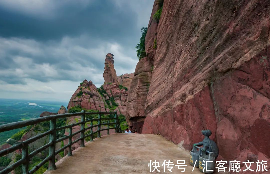 “水上公路”火出圈！这个夏天我想和你去江西看遍灵山、古村