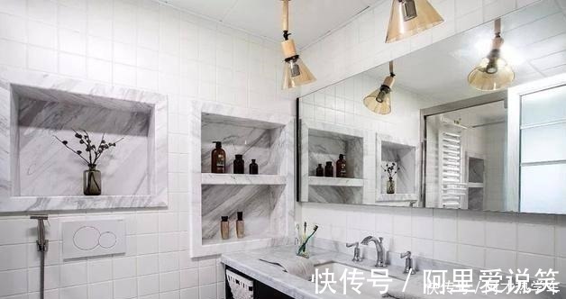 置物架|卫生间不要装置物架了,头次见有钱人这样做收纳,懊悔发现太晚了!