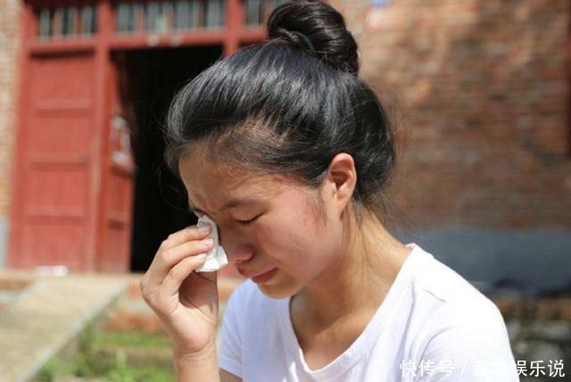 婆婆|喂完孩子桌上的菜都空了,90后宝妈掀翻饭桌,网友:请将心比心