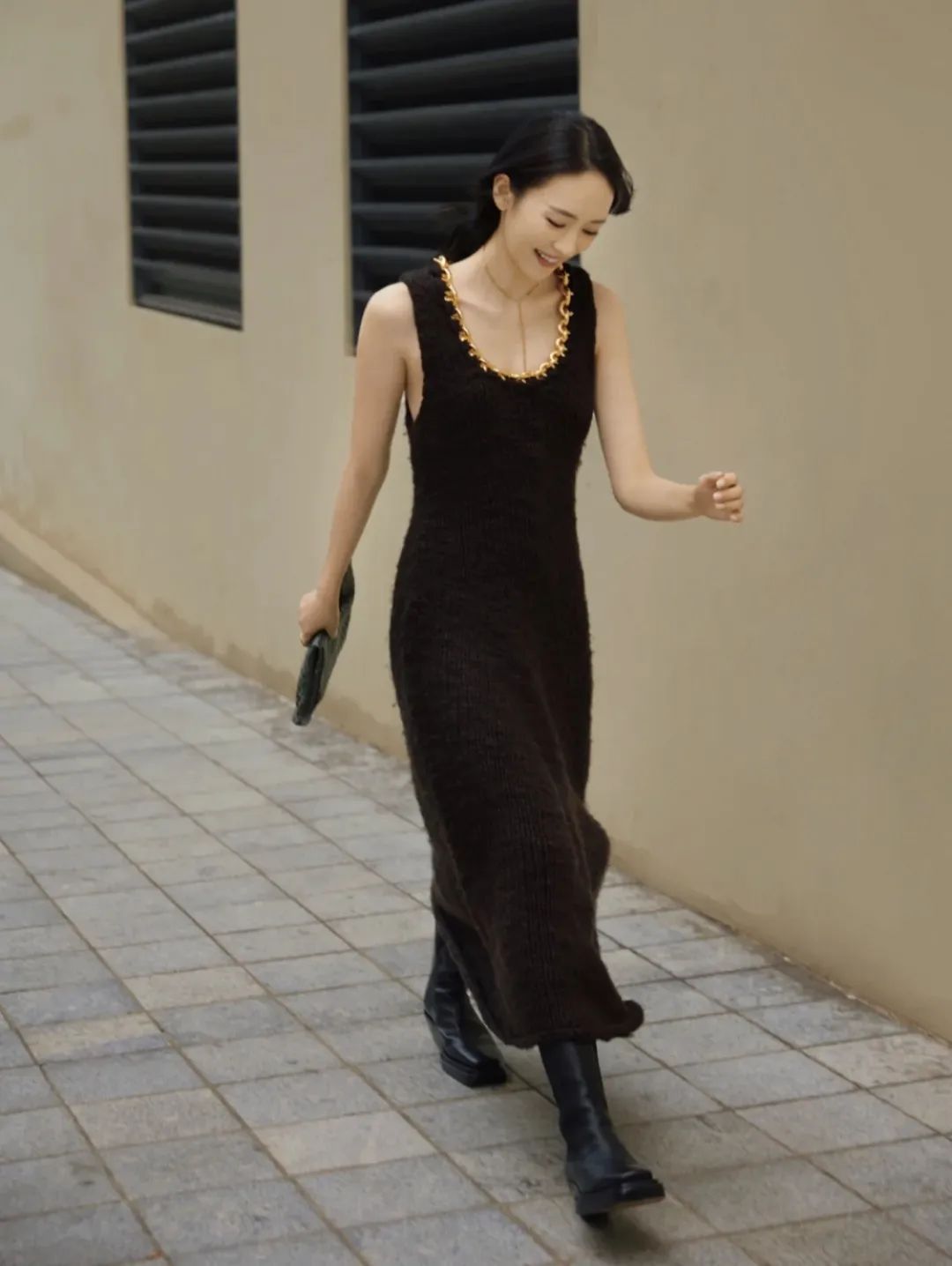 时髦|这个秋冬,让鞋子时髦起来的秘诀竟然是“变方”