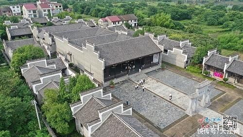 农产品 茶陵南站摆起农特产品展销台 古代州衙成红色旅游打卡地