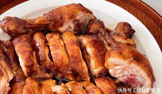 年夜饭限定推荐红烧猪蹄,“福孙满堂”虾,玫瑰豉油鸡,超美味