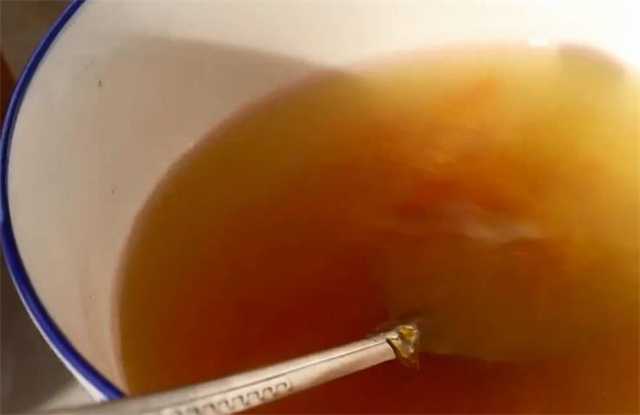 吃橙子的季节到了,买5个橙子做瓶蜂蜜橙子茶吃,清肠润肺助消化