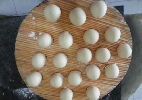 卖馒头的爷爷:做馒头时,把酵母换成“它”,出锅后松软可口